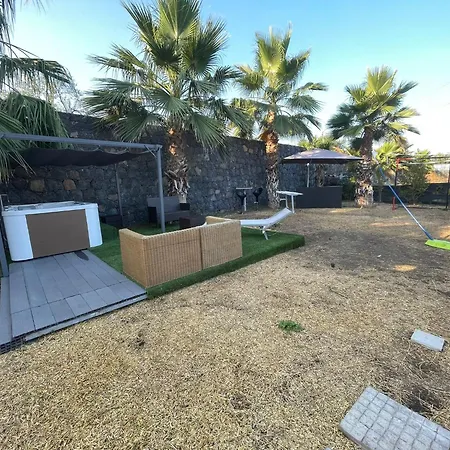 Clelia - Jacuzzi Garden كاتانيا